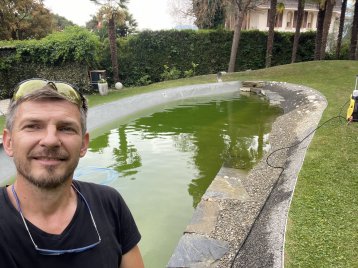 Nettoyage complet Piscine à Montreux 