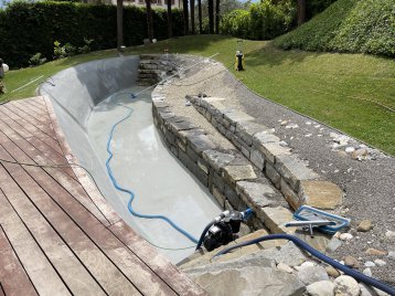 Nettoyage complet Piscine à Montreux 