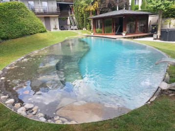 Nettoyage complet Piscine à Montreux 